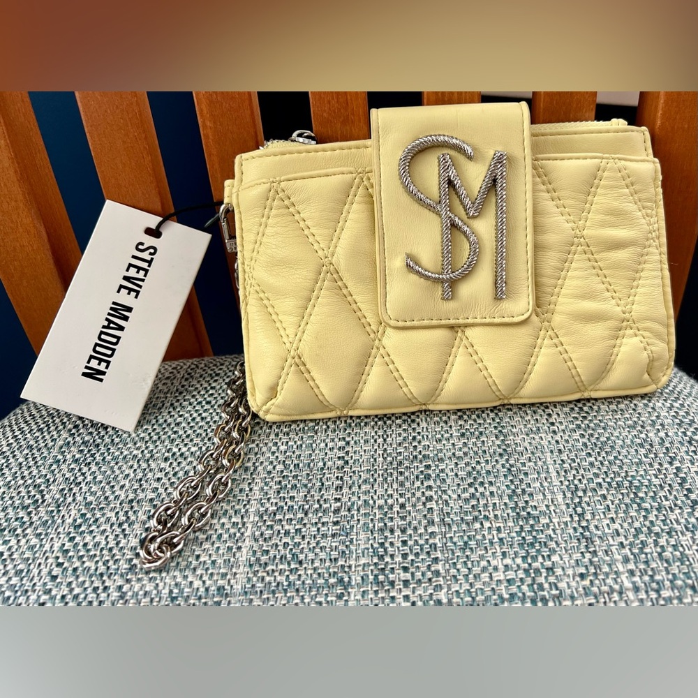 Steve Madden Cream Quilted Wristlet Bag